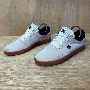 DC Crisis Shoes Men’s Size 7.5 White Suede Black Crisis Low Tops Leather Sneaker